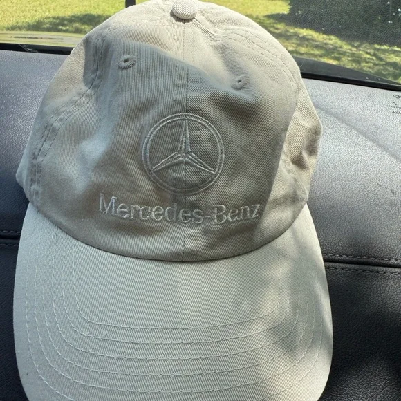 Mercedes-Benz Beige Cap NWT - Picture 4 of 5